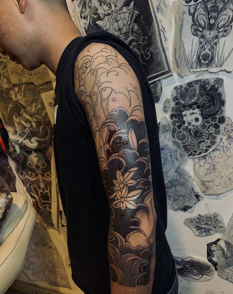 浪臂纹身图片_手臂老传统纹身图案