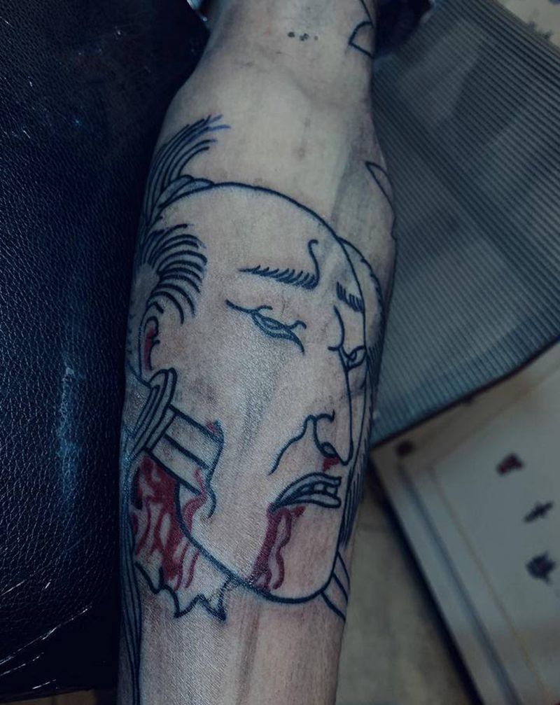 花臂未完成纹身图片_手臂老传统纹身图案