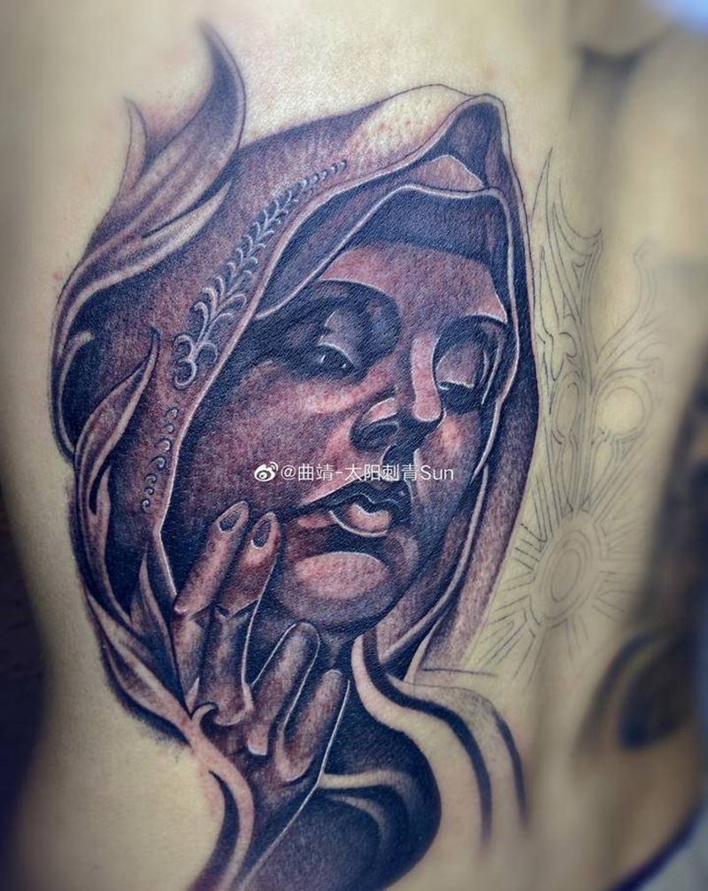 圣母纹身图片_腰部欧美写实纹身图案