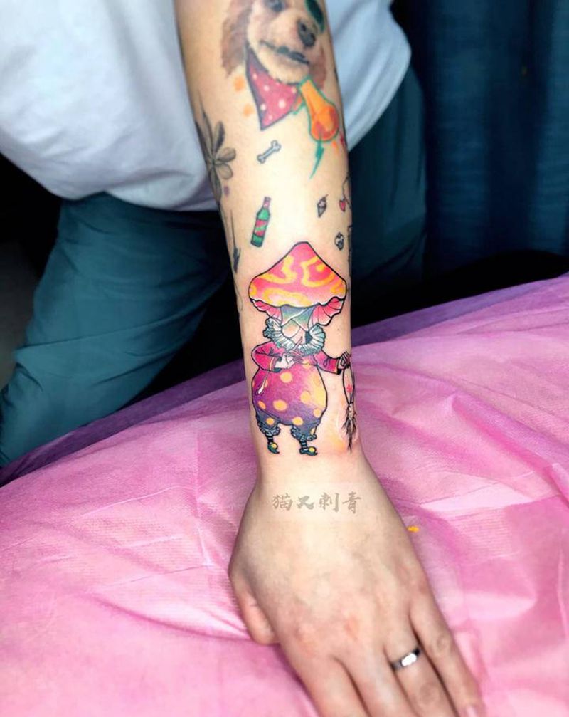 原创图稿蘑菇精灵纹身图片_手臂New School纹身图案