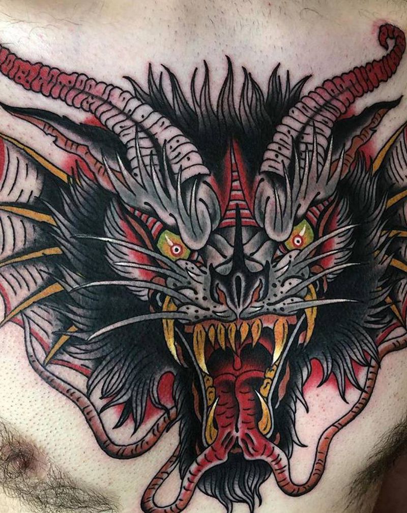 异·蝠纹身图片_胸部Old School纹身图案