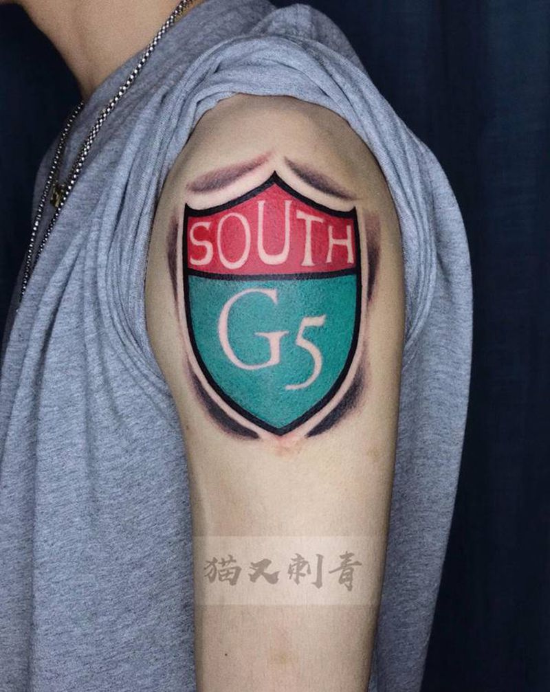 徽章纹身图片_手臂纹身图案