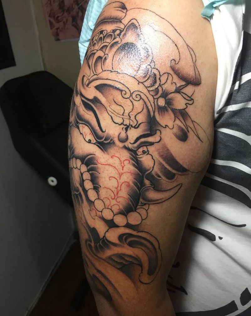 象神黑灰纹身图片_手臂新传统纹身图案