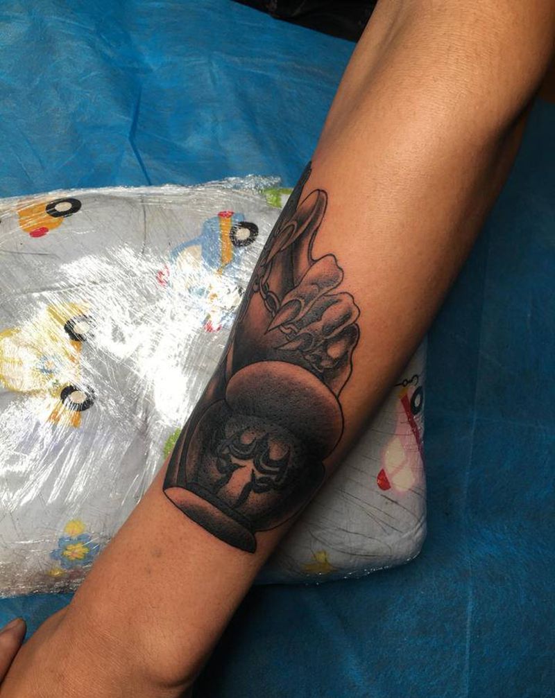 见官发财纹身图片_手臂新传统纹身图案