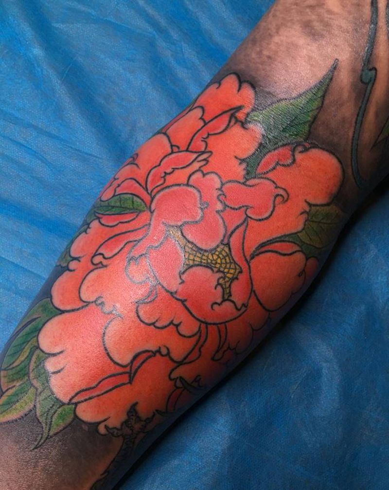 牡丹纹身图片_手臂新传统纹身图案