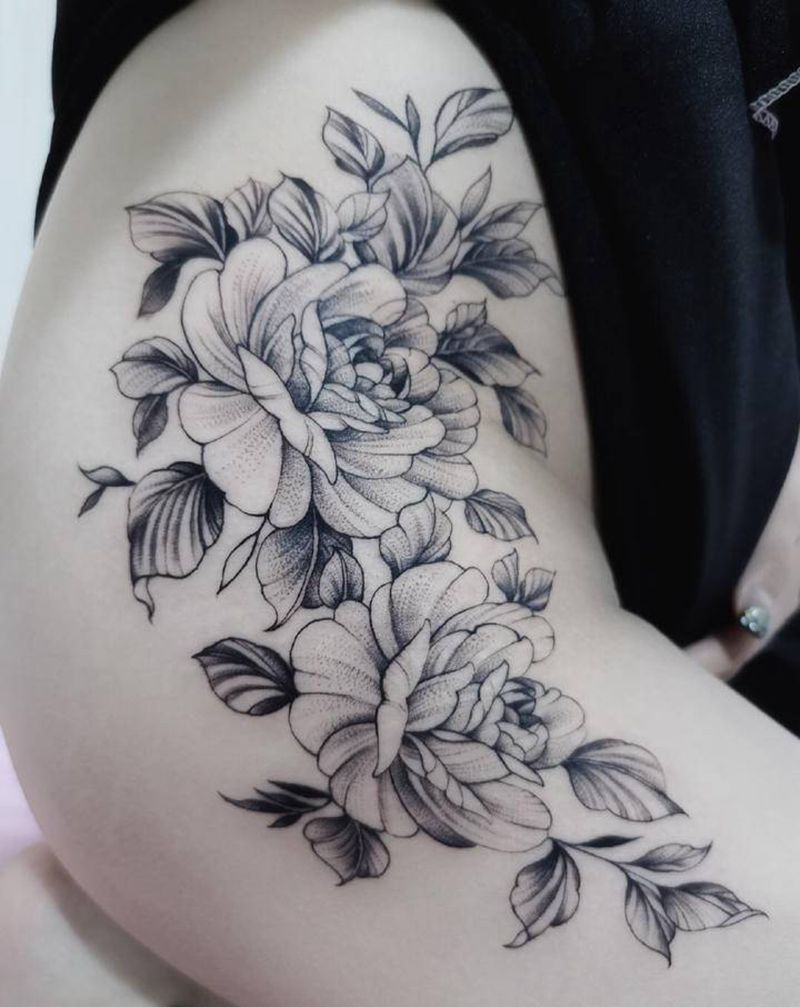 素花纹身图片_腿部臀部纹身图案