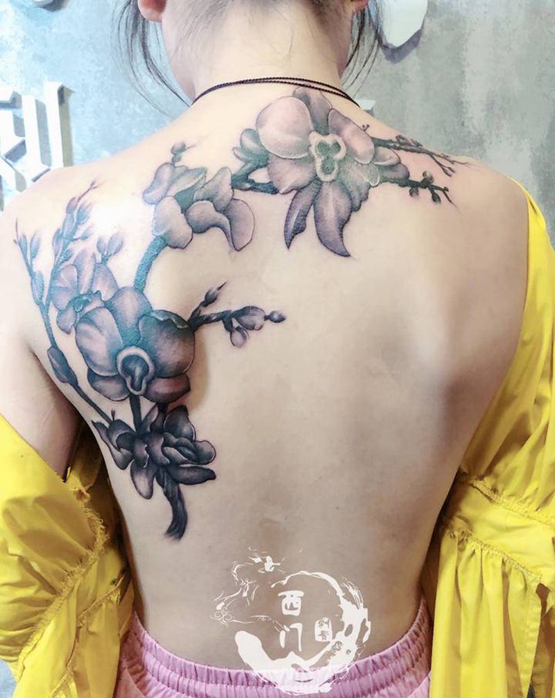 背花纹身图片_背部纹身图案