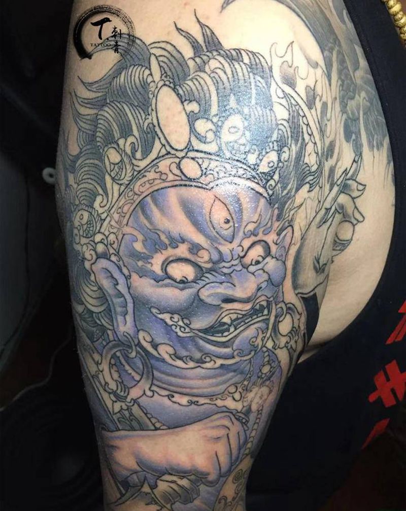 大黑天纹身图片_手臂新传统纹身图案