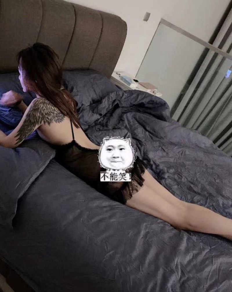 翅膀纹身图片_肩部纹身图案