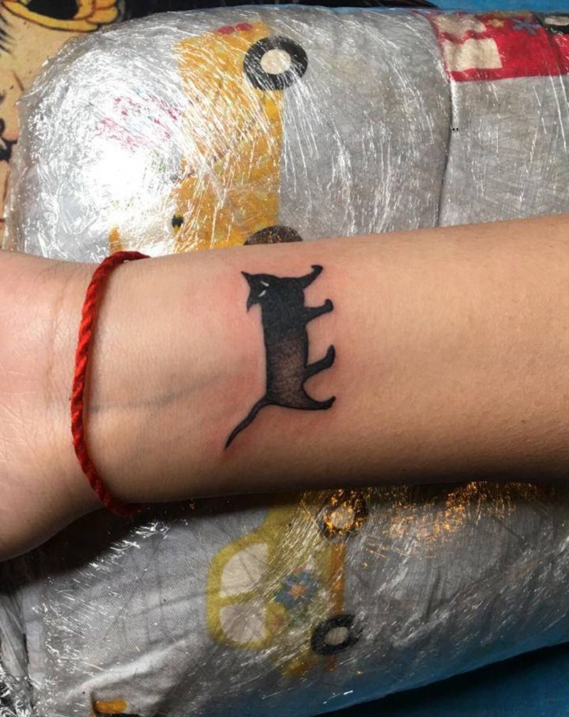 小猫遮盖后效果纹身图片_手部点刺遮盖旧图纹身图案