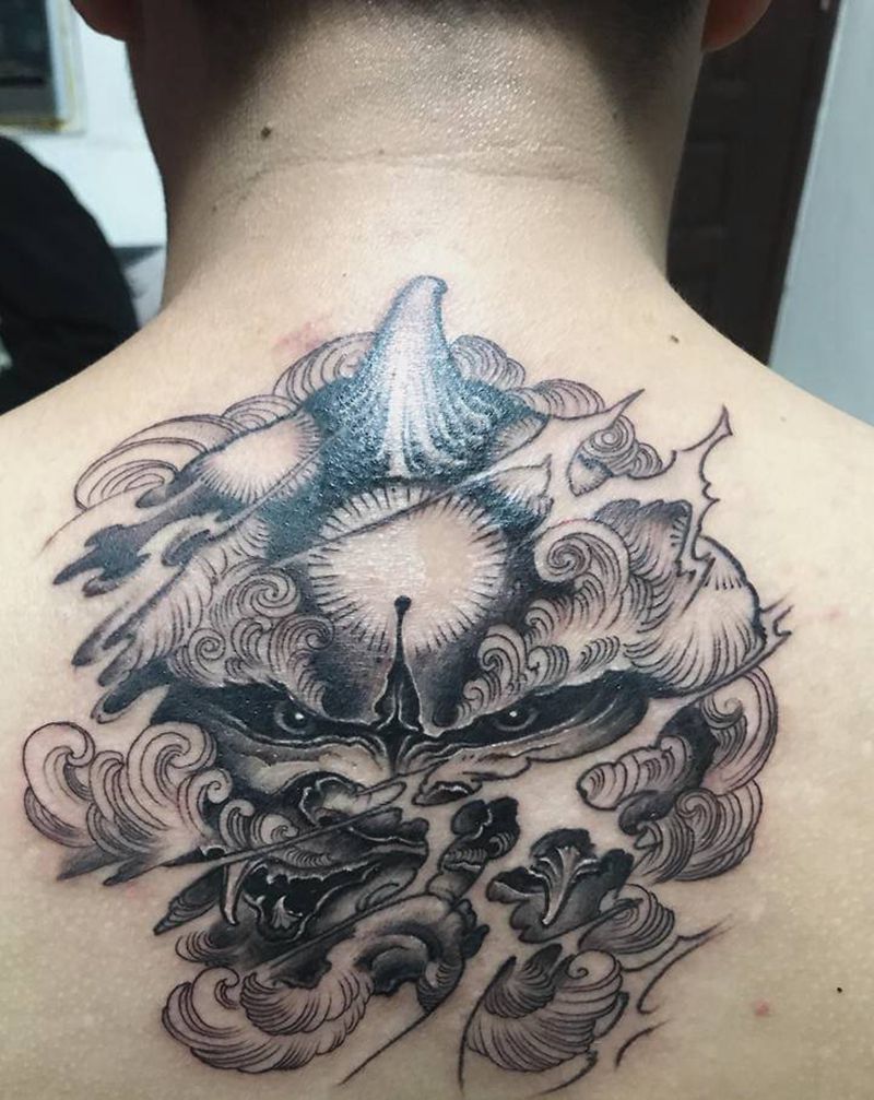 醒狮纹身图片_肩部颈部新传统New School纹身图案