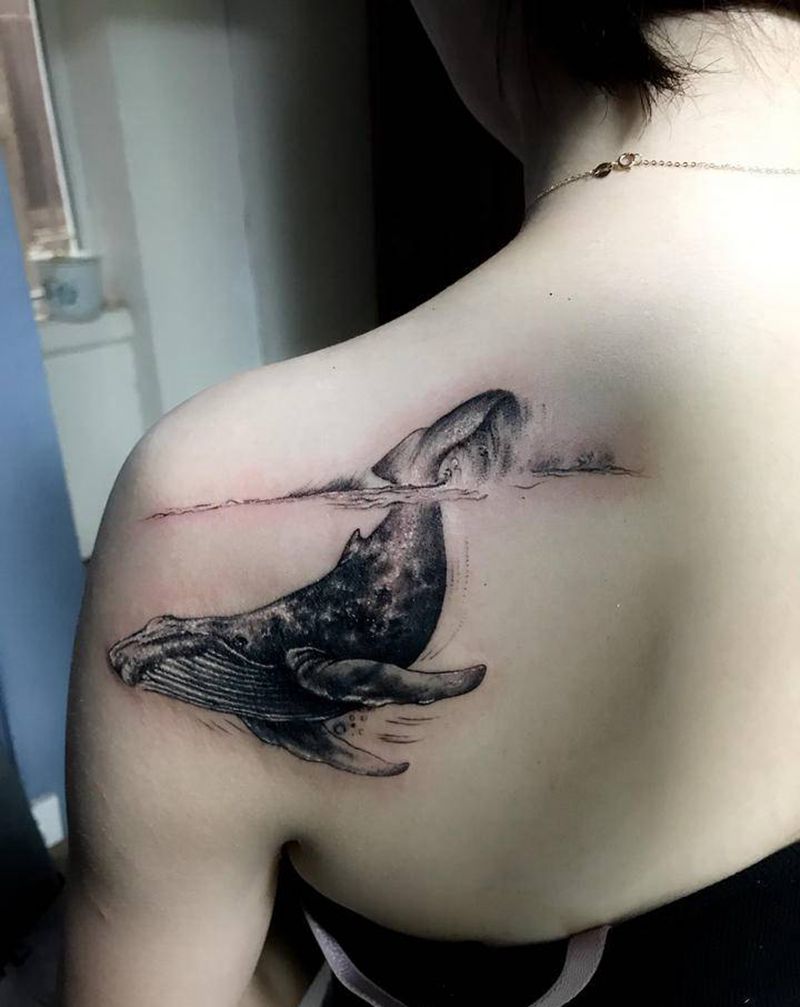 海豚遮盖，纹身图片_肩部颈部新传统水彩纹身图案