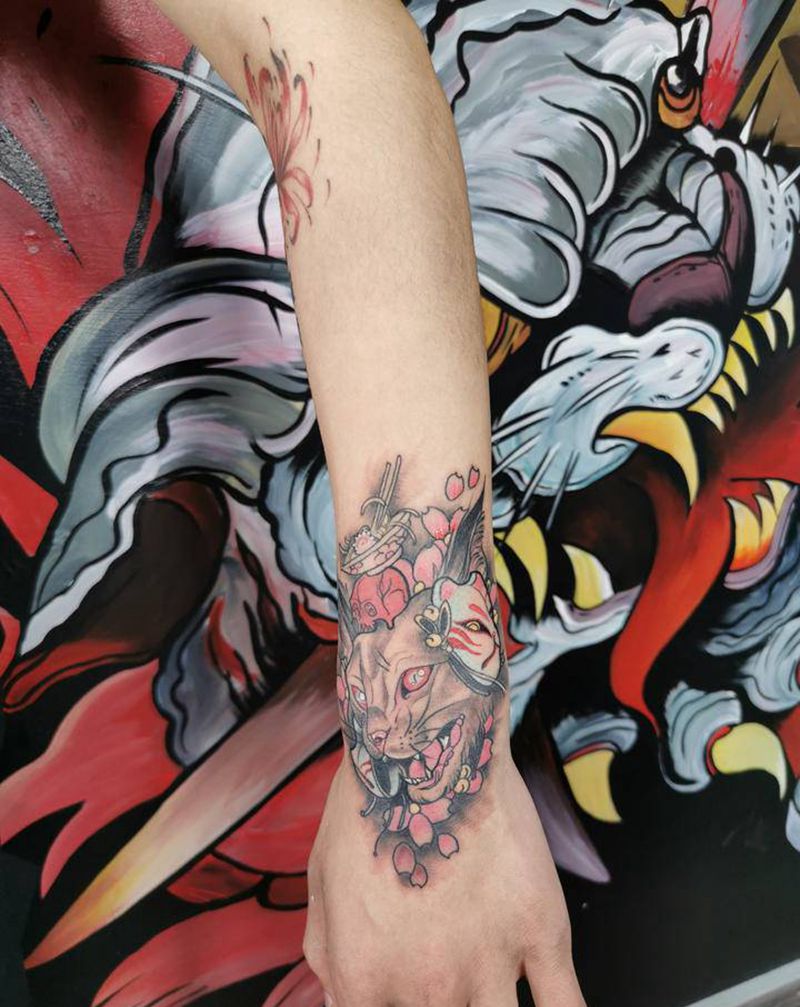 小猫咪纹身图片_手部纹身图案