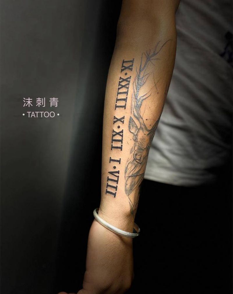 鹿纹身图片_手臂纹身图案