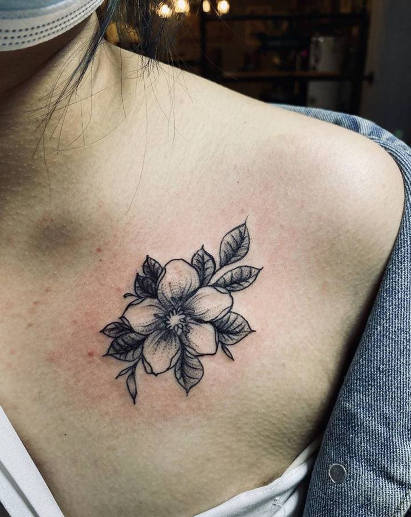 小清新纹身图片_胸部点刺纹身图案