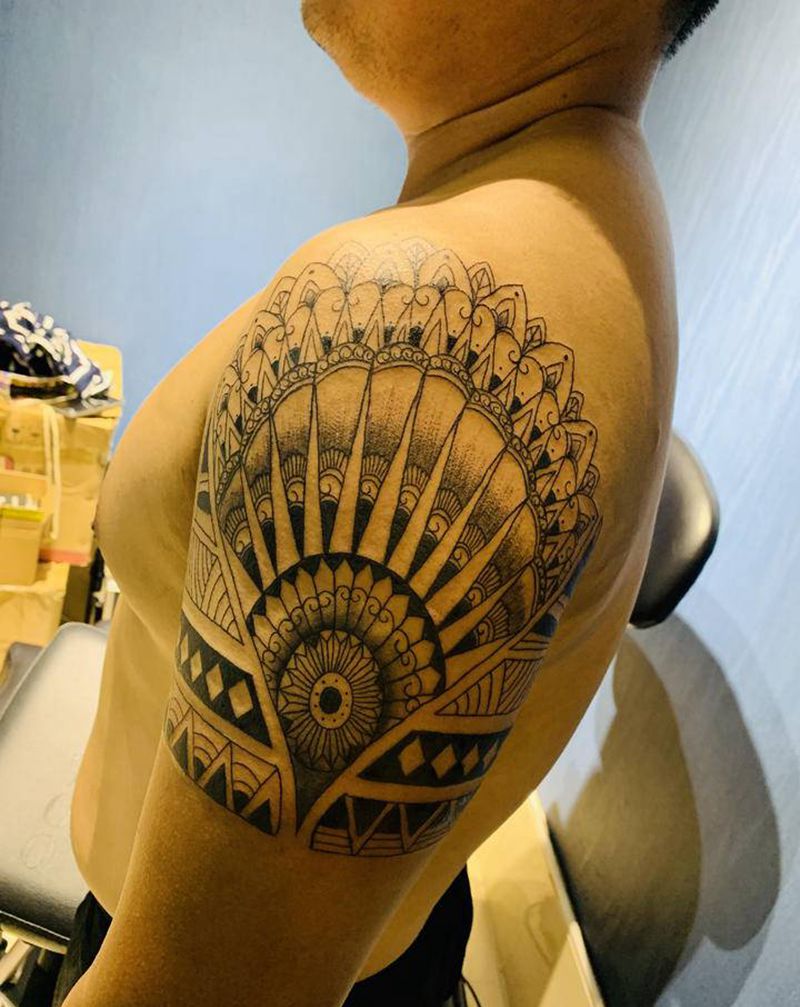 玛雅图腾（酋长帽）纹身图片_手臂手部纹身图案