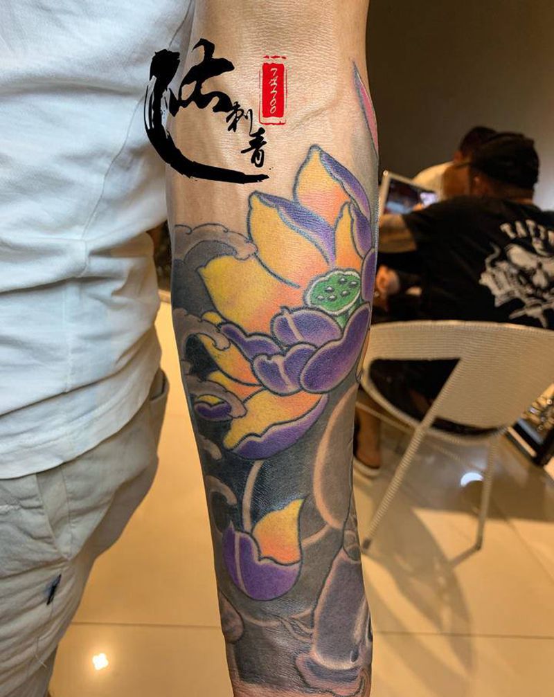 小臂 鲤鱼纹身图片_手臂新传统纹身图案