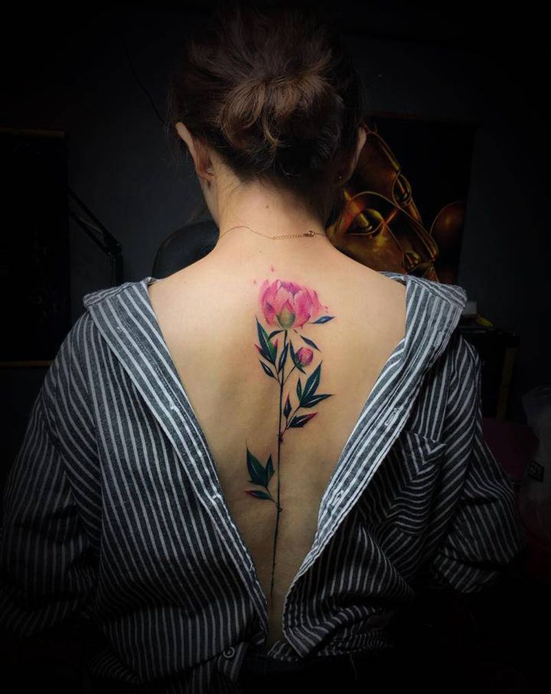 花纹身图片_背部水彩纹身图案