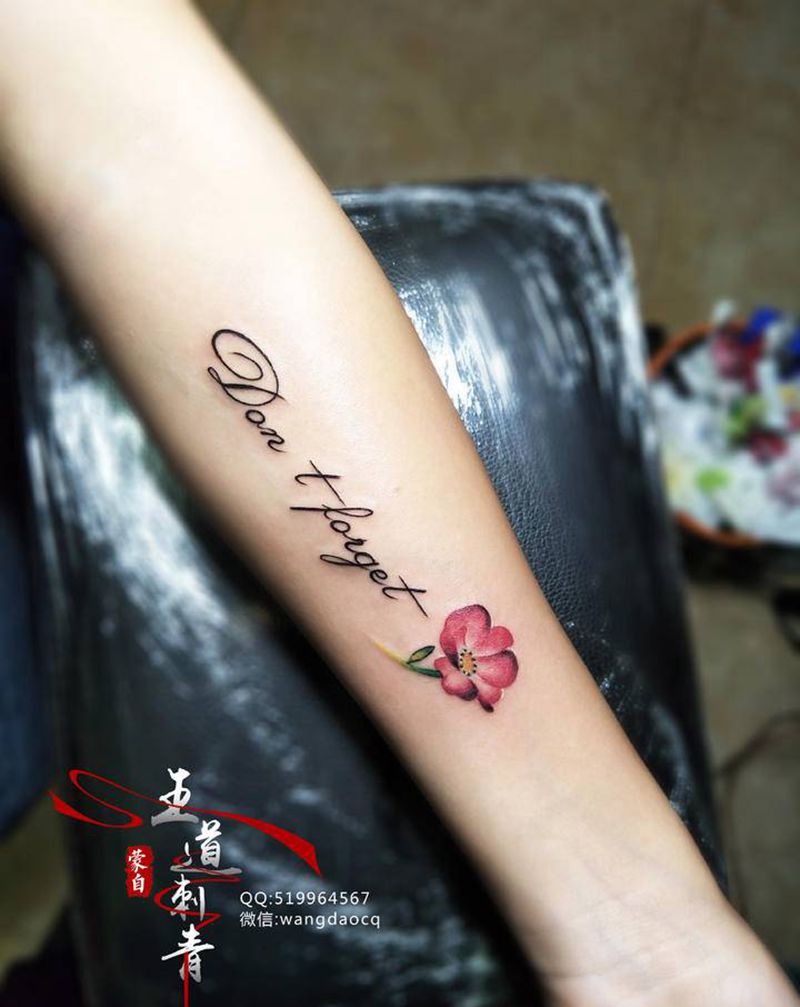 英文、小清新纹身图片_手臂手部花体字New School小花花英文纹身图案