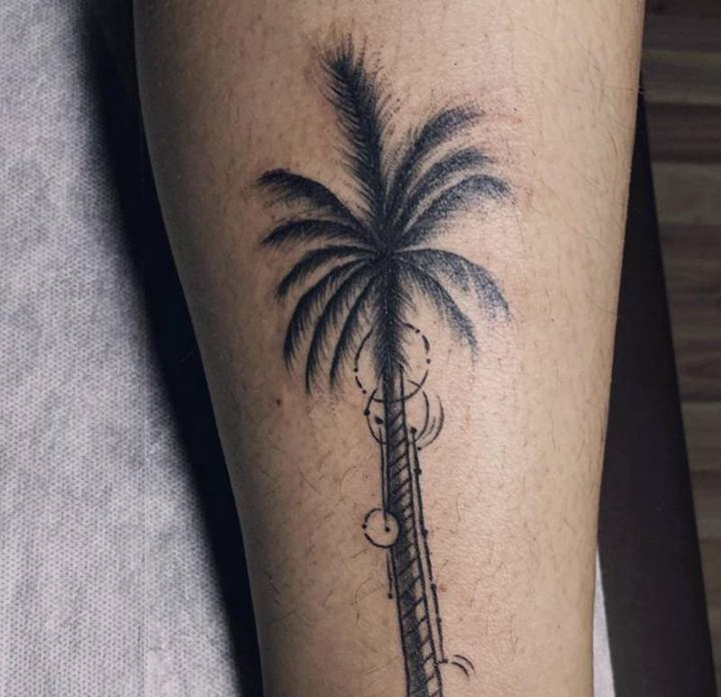 叶子树纹身图片_脚部几何点刺纹身图案