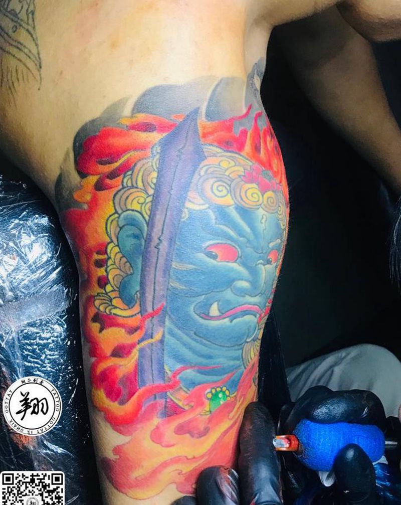 火 冥王纹身图片_肩部新传统纹身图案
