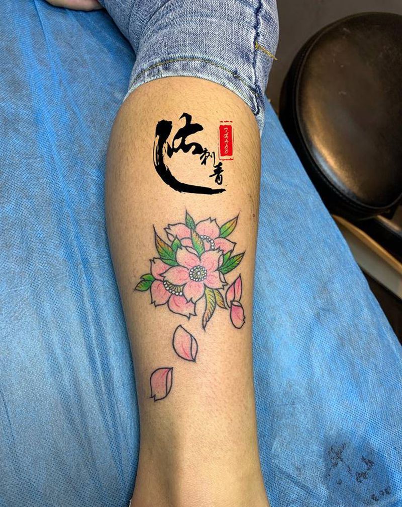 樱花纹身图片_脚部纹身图案