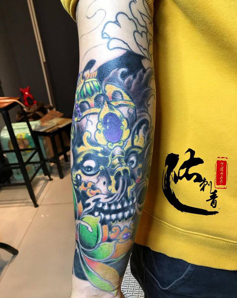 嘎巴拉纹身图片_手臂新传统纹身图案