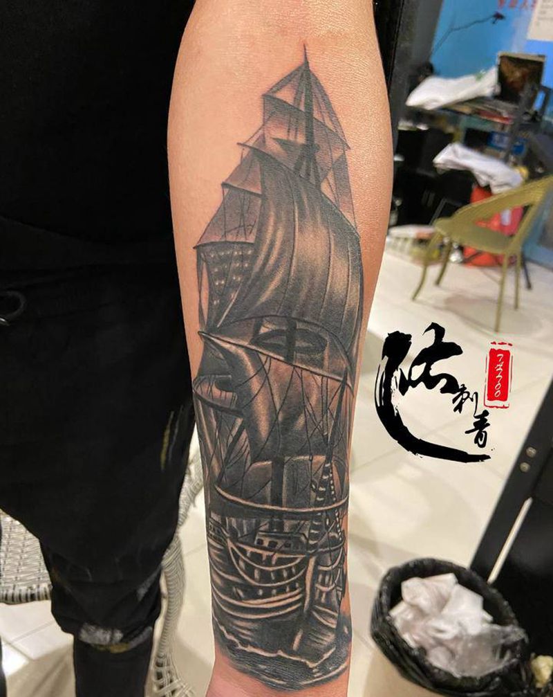 帆船遮盖纹身图片_手臂欧美写实纹身图案