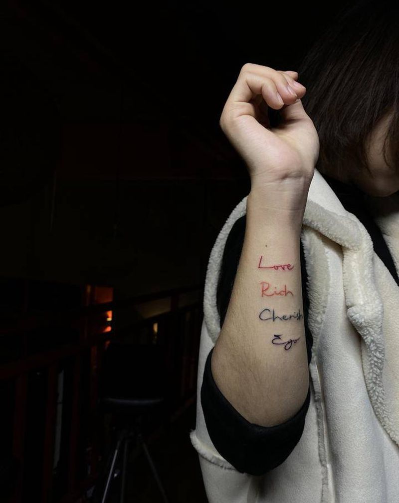 字母纹身图片_手臂纹身图案