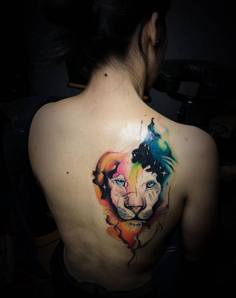 狮子（遮盖纹身图片_背部水彩纹身图案