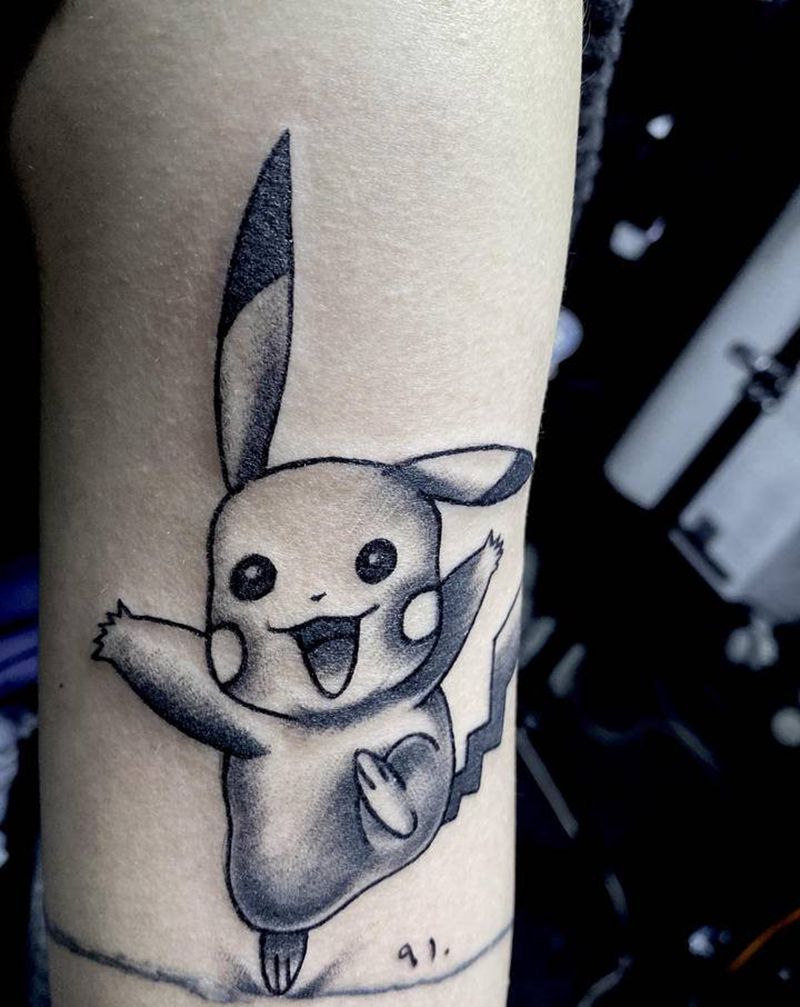 皮卡丘纹身图片_手臂纹身图案