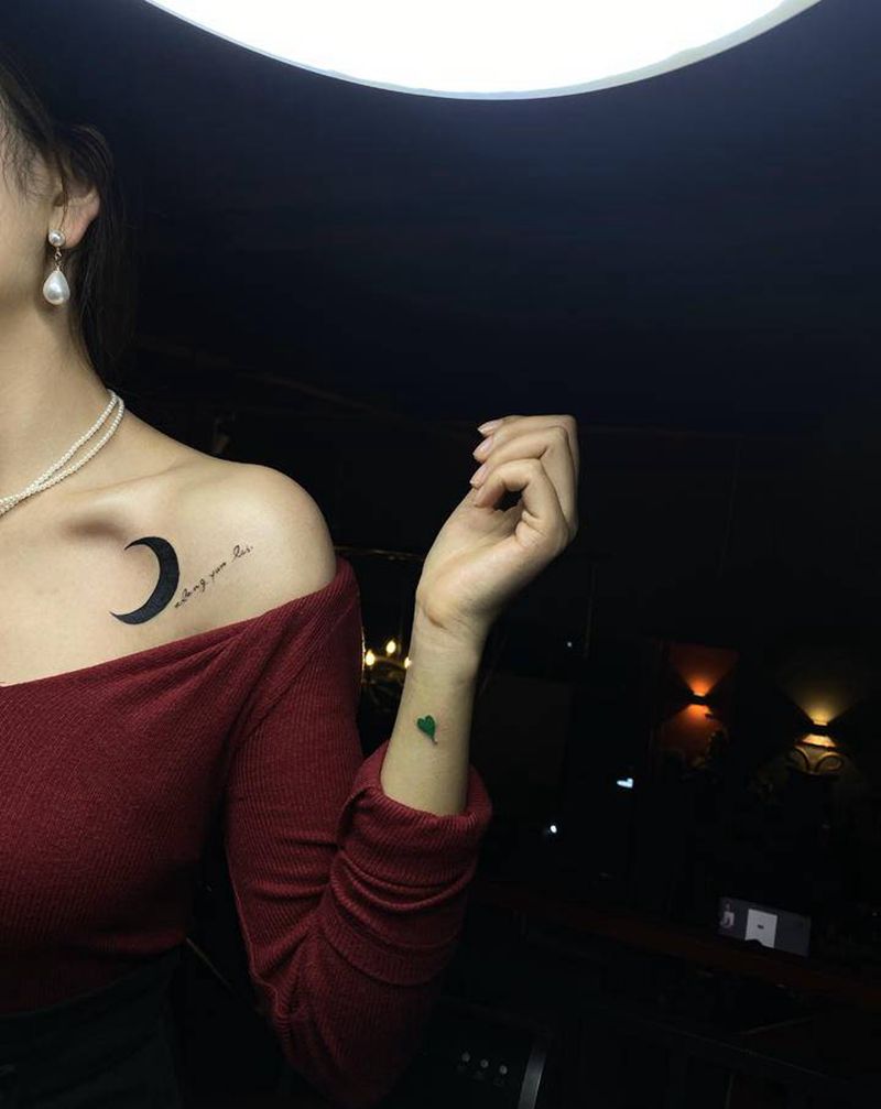 月亮(小清新纹身图片_肩部纹身图案