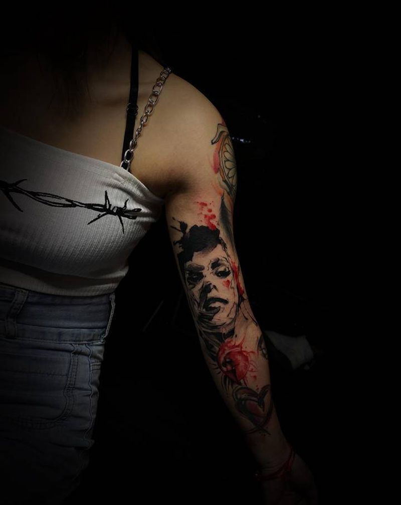 人物纹身图片_手臂水彩纹身图案