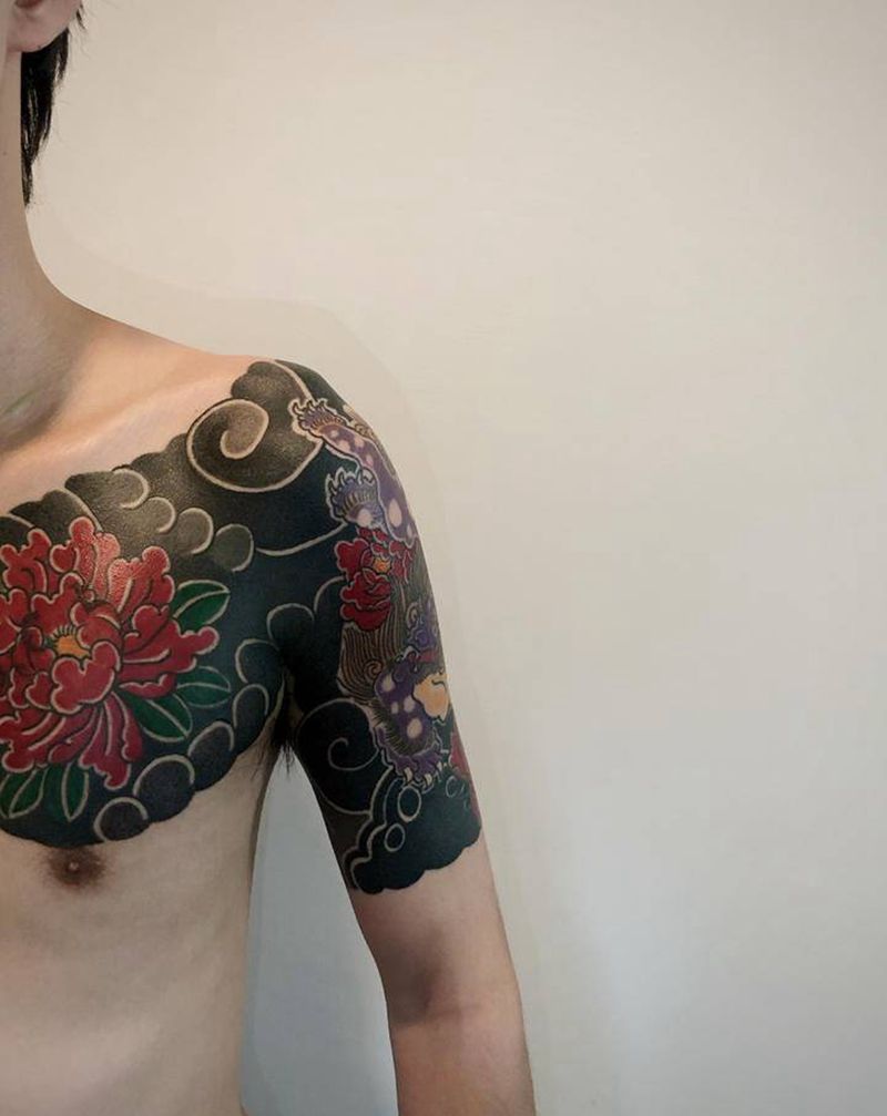 唐狮纹身图片_手臂胸部老传统纹身图案