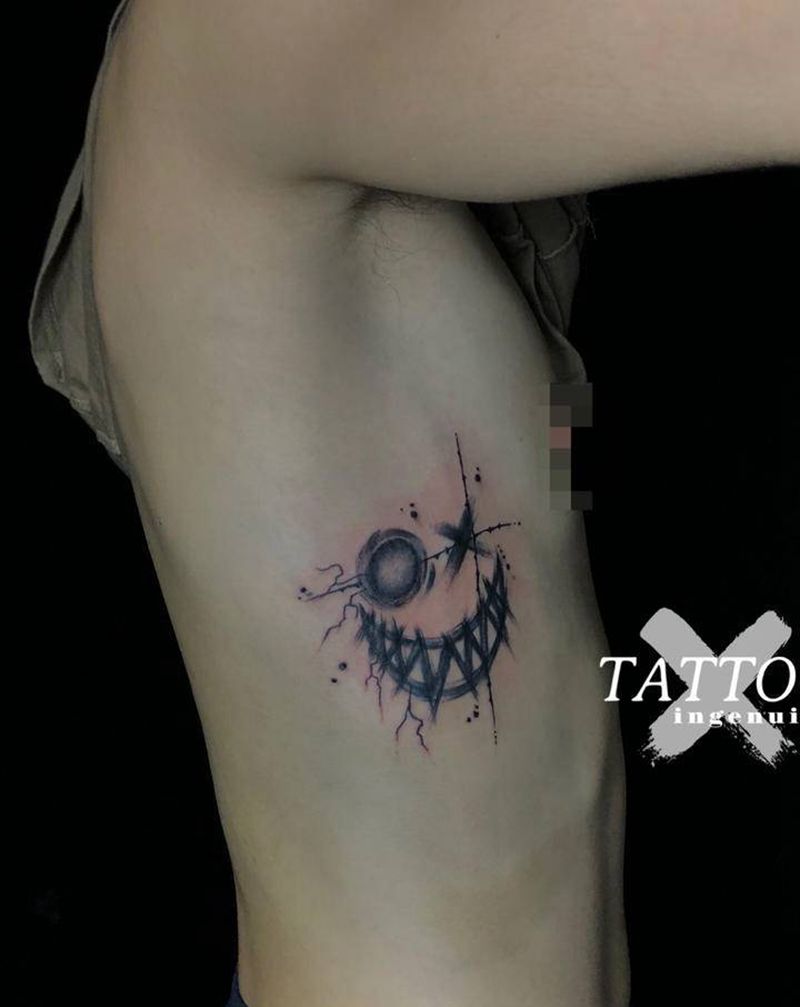 近日小图纹身图片_腰部纹身图案