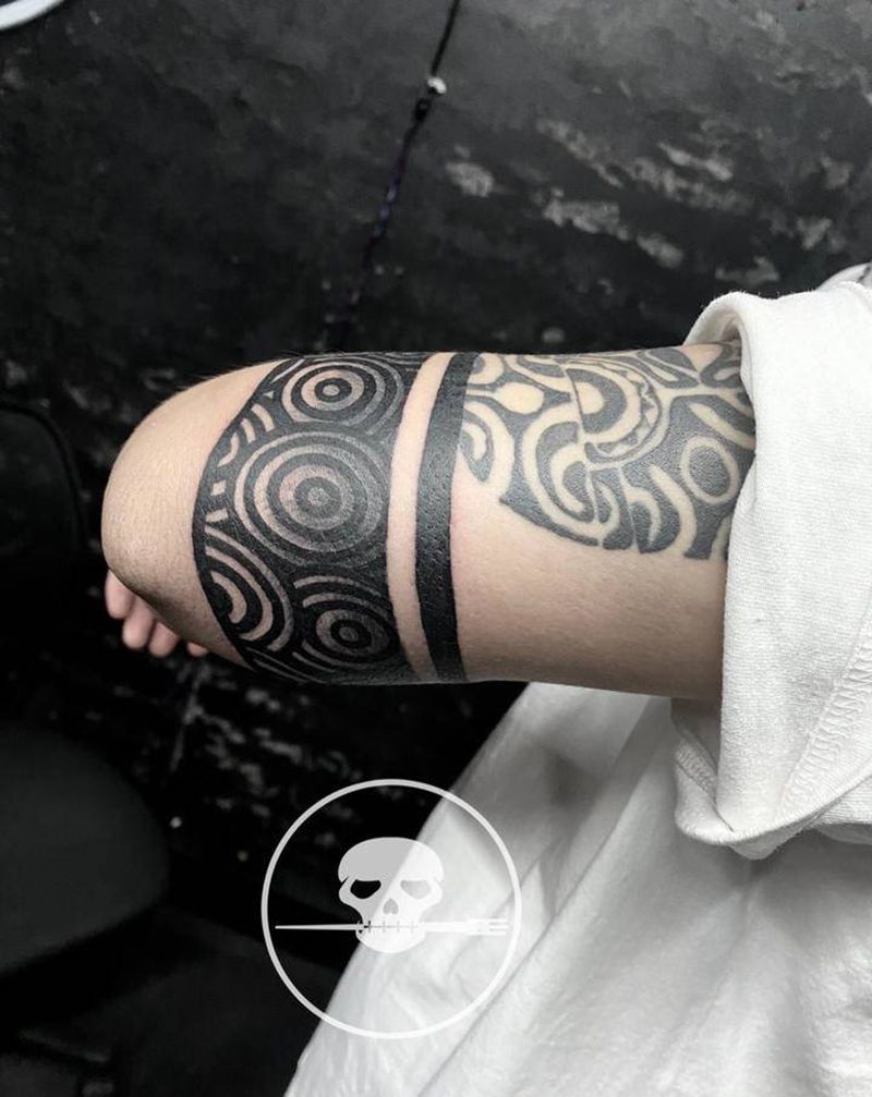 臂环纹身图片_手臂图腾纹身图案