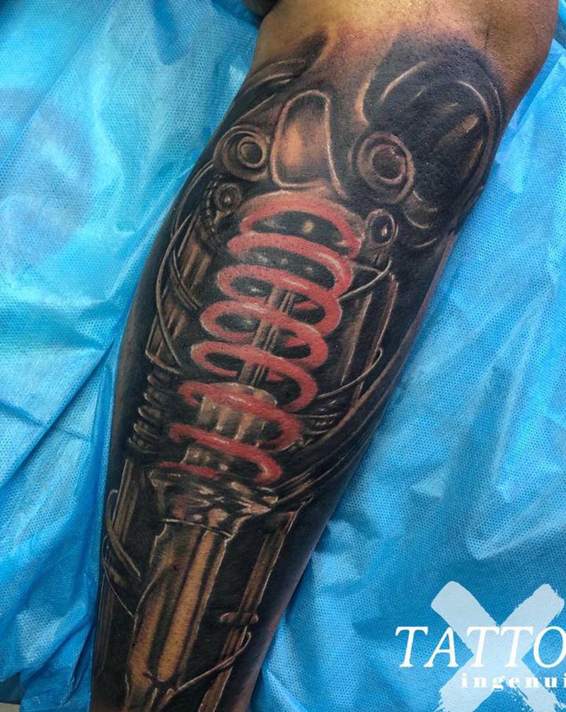 小腿纹身图片_腿部欧美写实纹身图案