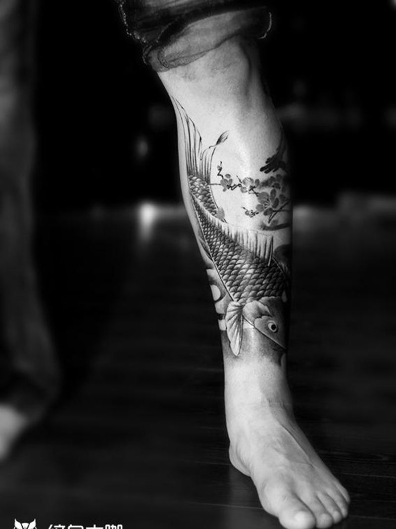 鲤鱼纹身图片_手部脚部纹身图案