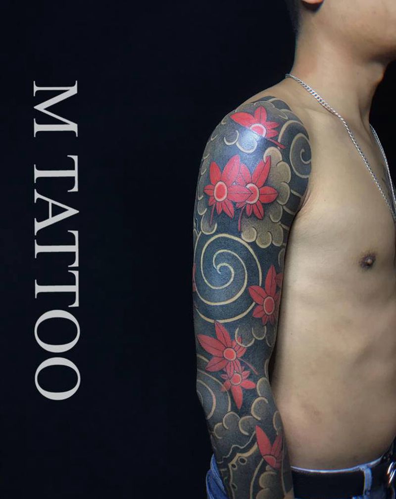 七分袖纹身图片_老传统枫叶纹身图案