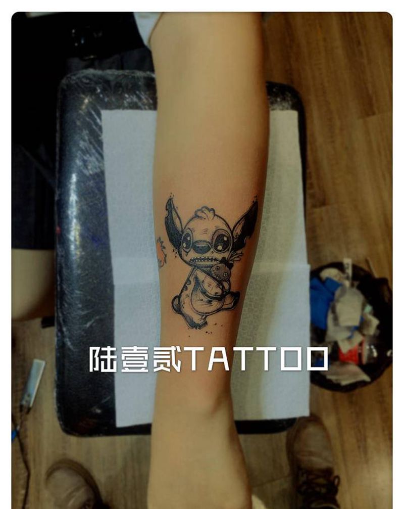 史迪仔纹身图片_手臂纹身图案