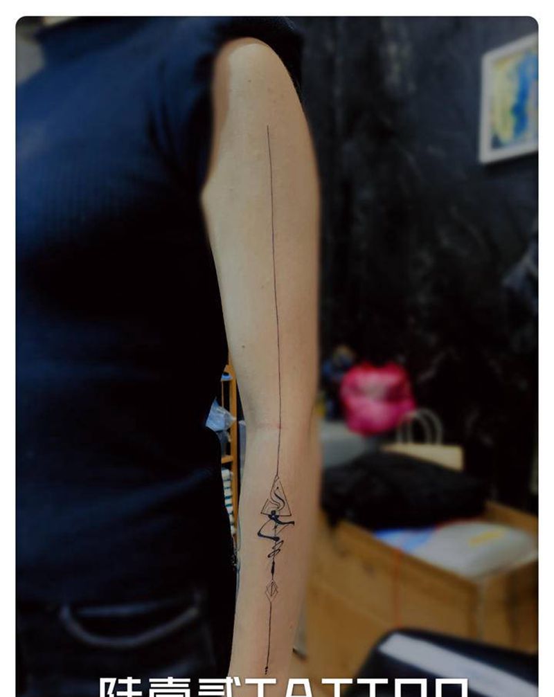 几何线条纹身图片_几何纹身图案