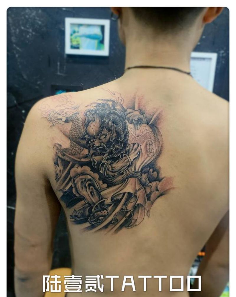 风神纹身图片_背部新传统纹身图案