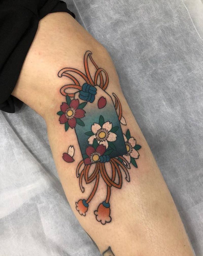 老传统纹身图片_腿部老传统纹身图案