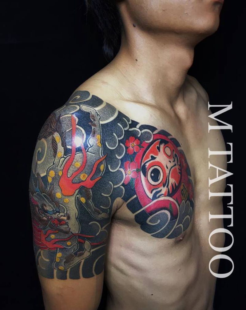 半甲纹身图片_胸部手臂老传统纹身图案