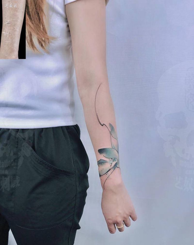 疤痕遮盖纹身图片_手部手臂水彩水墨纹身图案