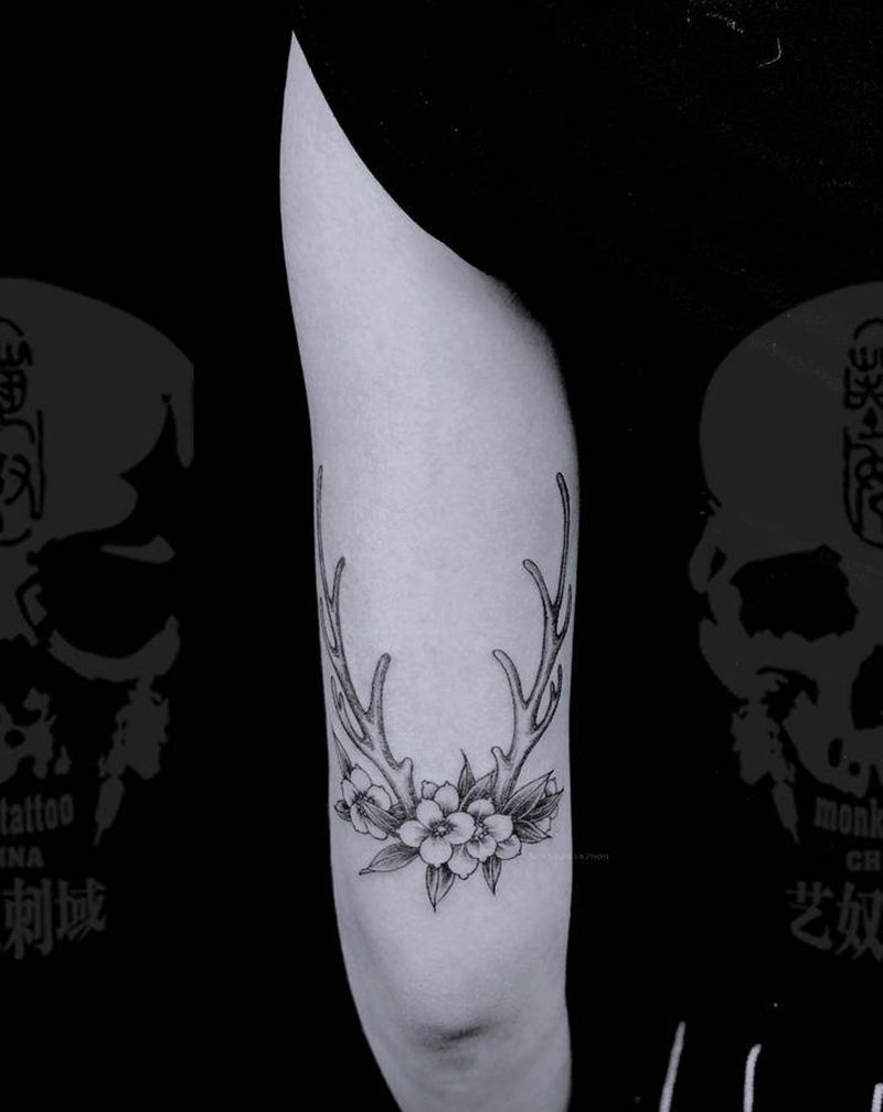 鹿角纹身纹身图片_手臂纹身图案