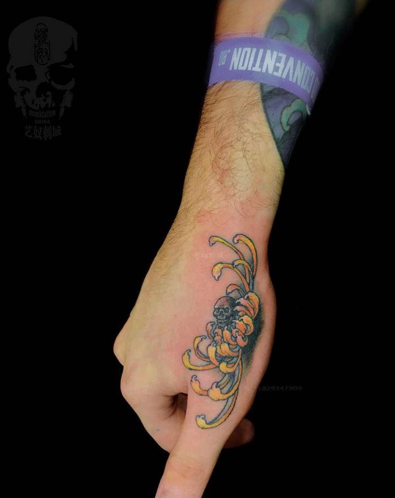 菊花纹身图片_手臂艺奴刺域纹身图案