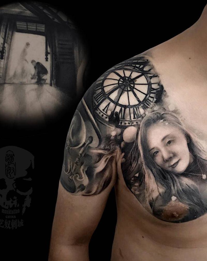 半胛写实纹身纹身图片_胸部手臂欧美写实艺奴刺域纹身图案