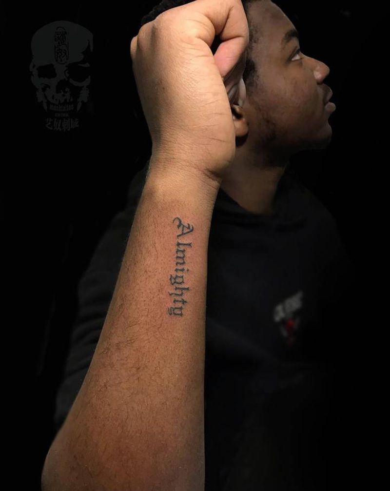 小臂英文纹身图片_手臂英文纹身图案