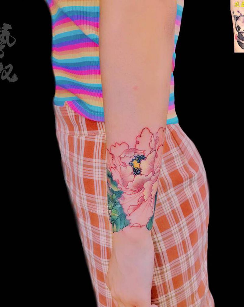 牡丹遮盖纹身图片_手部手臂纹身图案